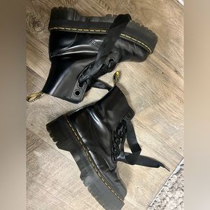 Dr. Marten Molly Platform Boot